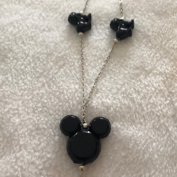 Disney animal kingdom themed necklace - Picture 2 of 4